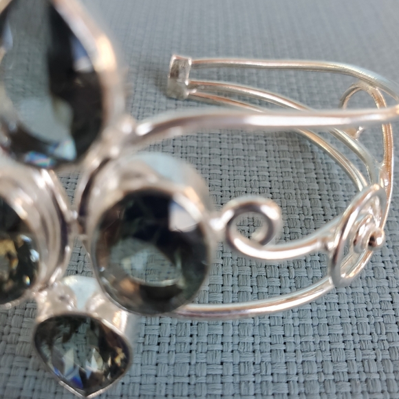 New Absolutely Stunning Paraiba Tourmaline 935 Silver Adjustable Cuff Bracelet. - Picture 12 of 16